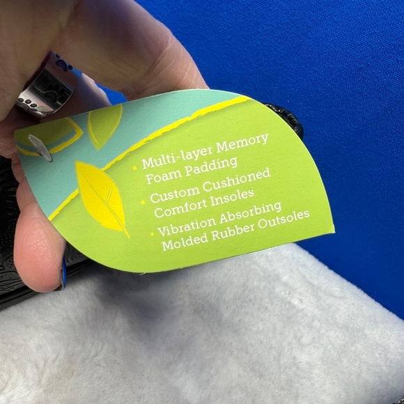 NIB/NWT🤩 |•YŮŮ•| Light & Flexible Bethanee Comfort Clogs Size 9 Wide - Picture 9 of 16